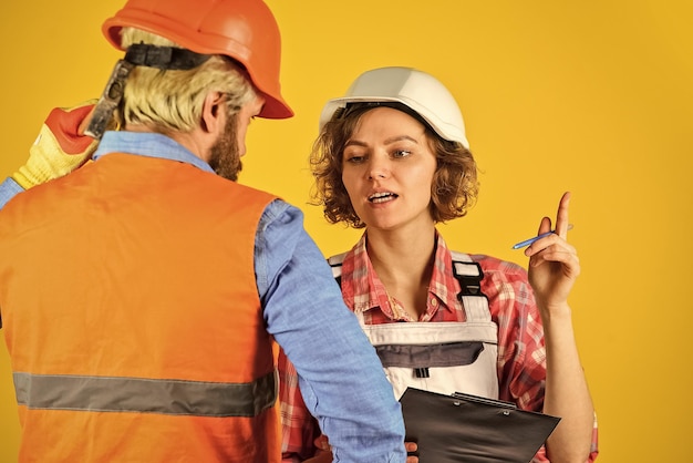 Co należy wiedzieć o pracy pracownika budowlanego?