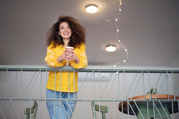 Jak zrobić oświetlenie na balkonie żeby stworzyć wyjątkowy klimat?