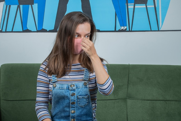 Jak usunąć zapach wilgoci z mieszkania?